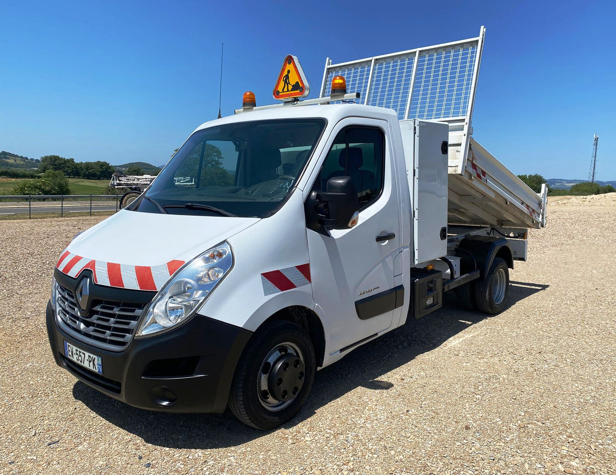 RENAULT Master III 2.3 DCI 165 ENERGY GRAND CONFORT BENNE+COFFRE - Utilitaire benne: photos 1 RENAULT Master III 2.3 DCI 165 ENERGY GRAND CONFORT BENNE+COFFRE - Utilitaire benne: photos 1