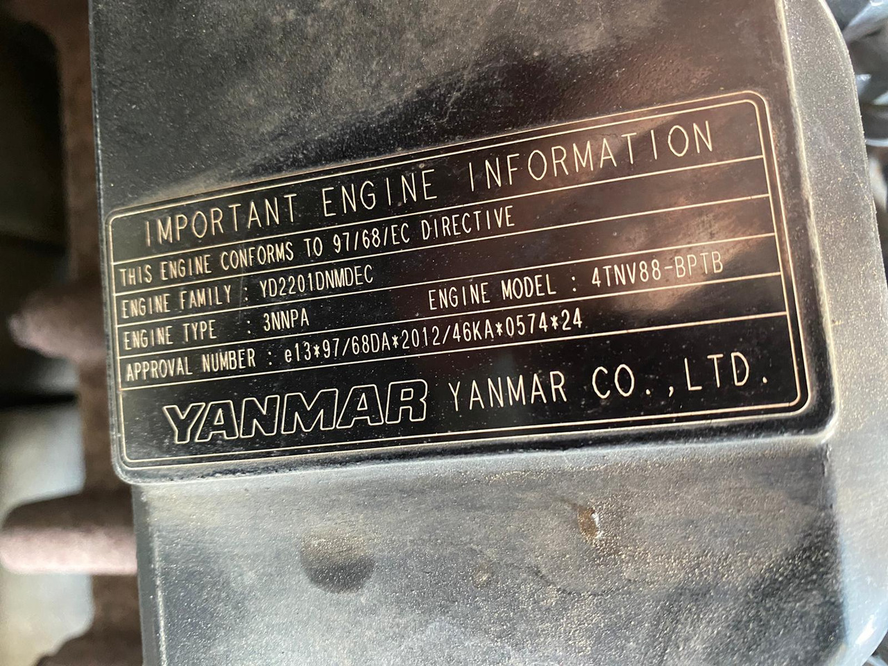 Pelle sur chenille TAKEUCHI TB 250: photos 20