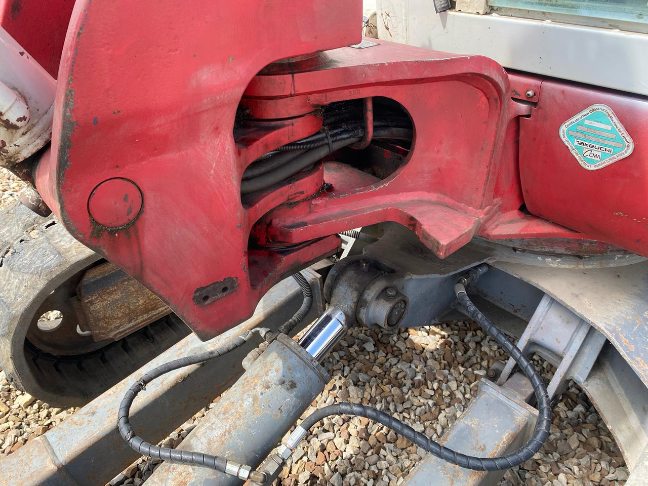Pelle sur chenille TAKEUCHI TB 250: photos 15