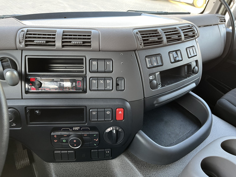 DAF CF 260 FA / 18 Ton / 204 dkm / Box 7.5 mtr / Laadklep / APK 05-25 - Camion fourgon: photos 5 DAF CF 260 FA / 18 Ton / 204 dkm / Box 7.5 mtr / Laadklep / APK 05-25 - Camion fourgon: photos 5