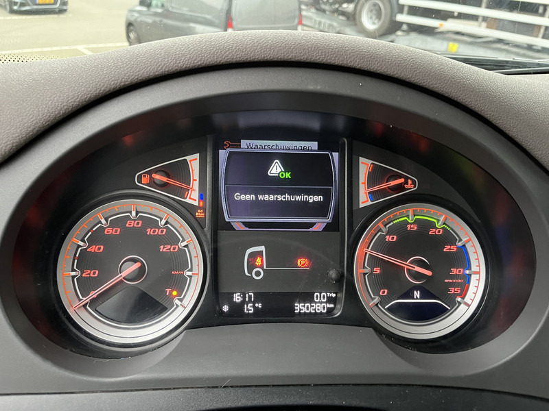 DAF CF 260 FA / 18 Ton / 350 dkm / Box 7.5 m / Laadklep / APK TUV 04-26 - Camion fourgon: photos 4 DAF CF 260 FA / 18 Ton / 350 dkm / Box 7.5 m / Laadklep / APK TUV 04-26 - Camion fourgon: photos 4