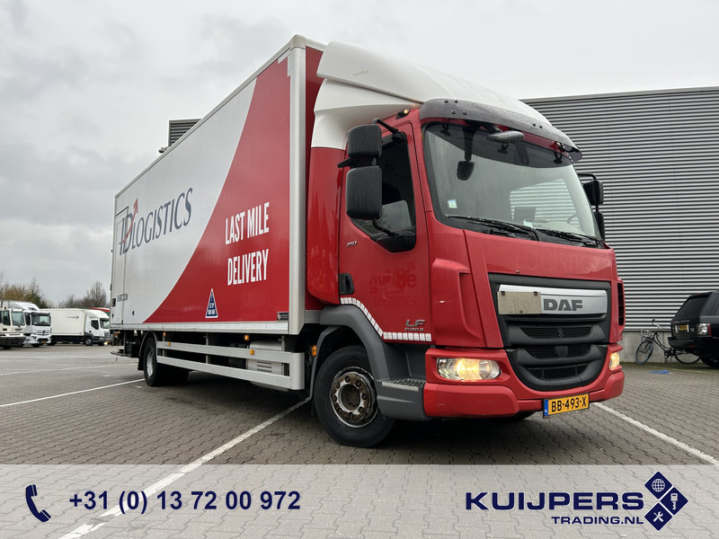 DAF LF 210 FA / 12 Ton / 450 dkm / Tacho V2 / Box / Laadklep / APK TUV 09-26 - Camion fourgon: photos 1 DAF LF 210 FA / 12 Ton / 450 dkm / Tacho V2 / Box / Laadklep / APK TUV 09-26 - Camion fourgon: photos 1