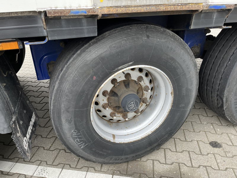 Semi-remorque frigorifique Krone Coolliner / Carrier Vector 1950 / Frigo Box / BPW Drum / APK TUV 04-26: photos 12 Semi-remorque frigorifique Krone Coolliner / Carrier Vector 1950 / Frigo Box / BPW Drum / APK TUV 04-26: photos 12