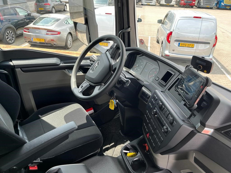 MAN TGM 18.250 / Carrier Koeler -30 gr / Chereau Frigobox / Laadklep / APK 06-26 - Camion frigorifique: photos 3 MAN TGM 18.250 / Carrier Koeler -30 gr / Chereau Frigobox / Laadklep / APK 06-26 - Camion frigorifique: photos 3