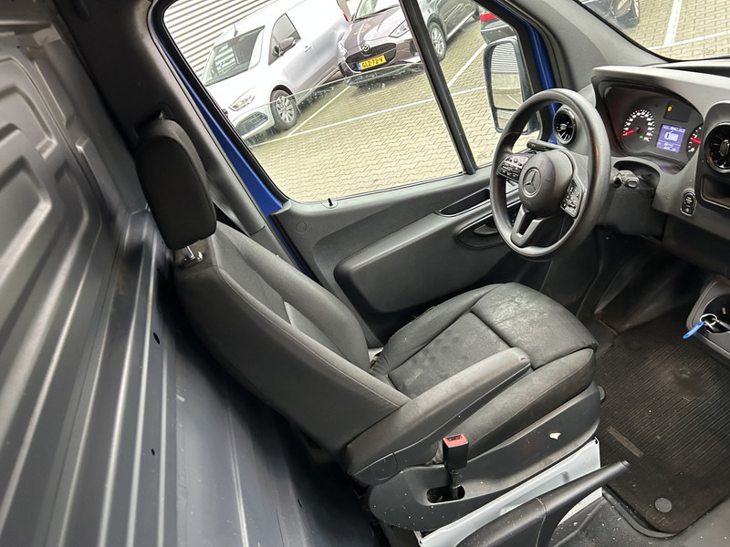 Mercedes-Benz Sprinter 311 2.2 CDI Euro 6D / 137 dkm / L3 H2 / Wrapped / APK TUV 10-26 - Fourgonnette: photos 3 Mercedes-Benz Sprinter 311 2.2 CDI Euro 6D / 137 dkm / L3 H2 / Wrapped / APK TUV 10-26 - Fourgonnette: photos 3