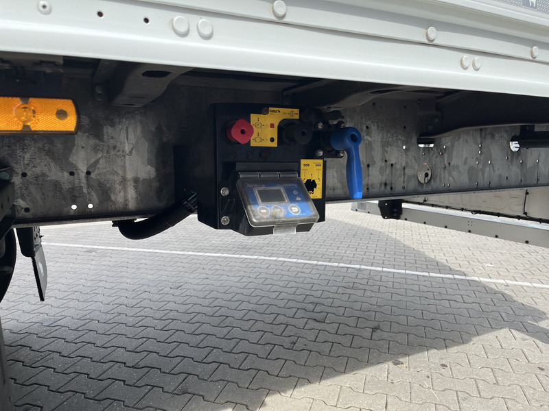 Semi-remorque fourgon Schmitz Cargobull SCB S2 / Box Trailer / 2 axle / APK TUV 06-26: photos 7 Semi-remorque fourgon Schmitz Cargobull SCB S2 / Box Trailer / 2 axle / APK TUV 06-26: photos 7