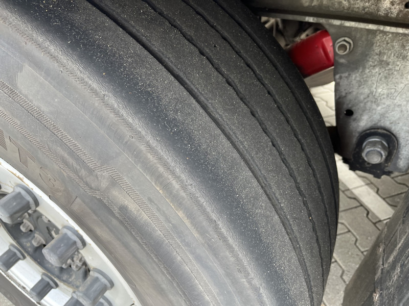 Semi-remorque fourgon Schmitz Cargobull SCB S2 / Box Trailer / 2 axle / APK TUV 06-26: photos 9 Semi-remorque fourgon Schmitz Cargobull SCB S2 / Box Trailer / 2 axle / APK TUV 06-26: photos 9