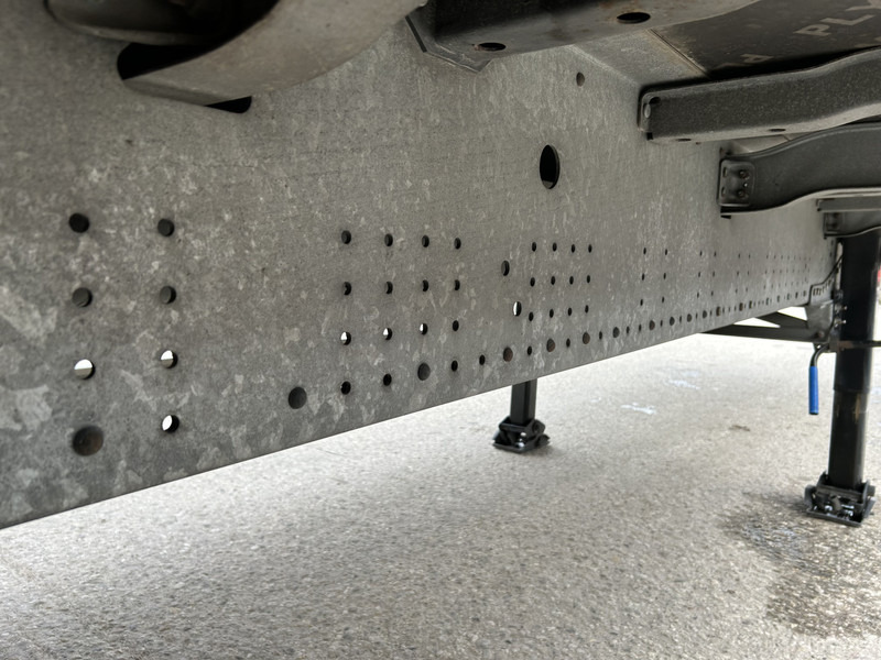 Semi-remorque rideaux coulissants Schmitz Cargobull SCB S3T / Schuifzeil / Kooi Aap / Lift + Stuuras / APK 05-26: photos 14 Semi-remorque rideaux coulissants Schmitz Cargobull SCB S3T / Schuifzeil / Kooi Aap / Lift + Stuuras / APK 05-26: photos 14