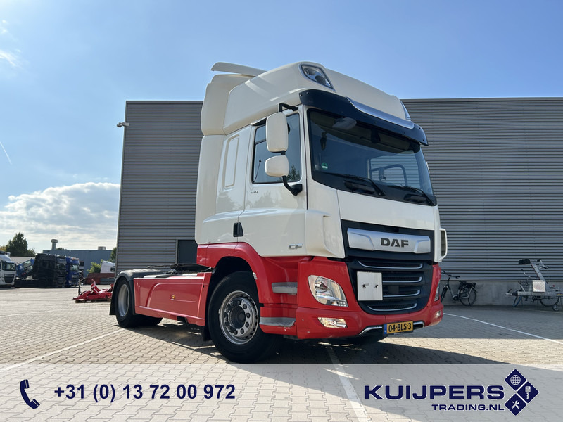 DAF CF 410 FT Space Cab / 420 dkm / MX Brake / APK TUV 04-26 - Tracteur routier: photos 1 DAF CF 410 FT Space Cab / 420 dkm / MX Brake / APK TUV 04-26 - Tracteur routier: photos 1