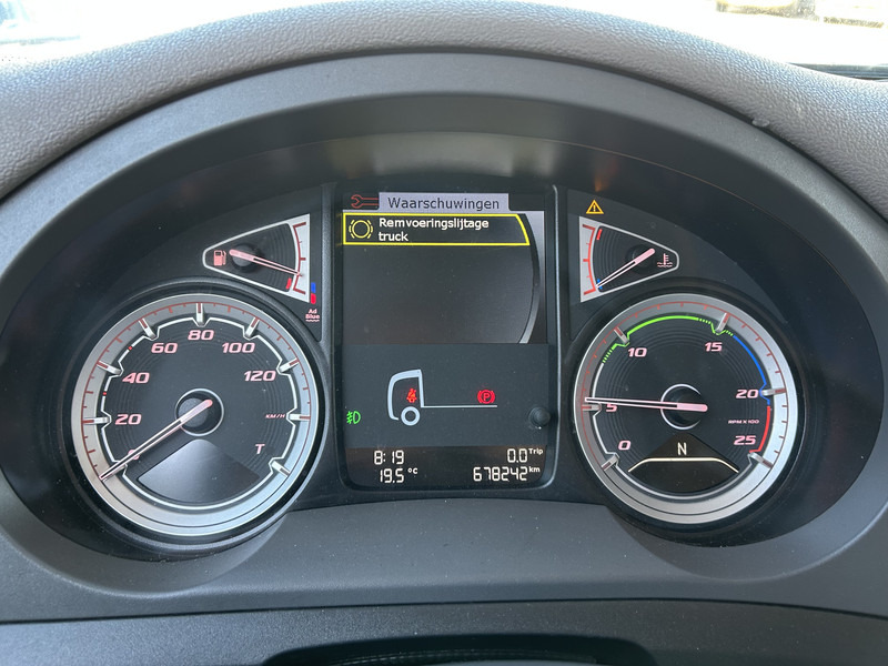 DAF CF 410 FT Space Cab / 678 dkm / Smart Tacho V2 / APK TUV 11-25 - Tracteur routier: photos 4 DAF CF 410 FT Space Cab / 678 dkm / Smart Tacho V2 / APK TUV 11-25 - Tracteur routier: photos 4