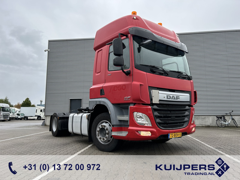DAF CF 440 FT Space Cab / ADR / 821 dkm / PTO / APK TUV 06-26 - Tracteur routier: photos 1 DAF CF 440 FT Space Cab / ADR / 821 dkm / PTO / APK TUV 06-26 - Tracteur routier: photos 1