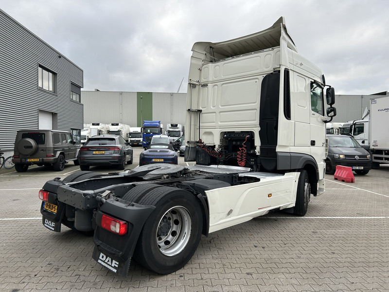 DAF XF 450 FT Space Cab / 688 dkm / MX Brake / APK TUV 05-26 - Tracteur routier: photos 2 DAF XF 450 FT Space Cab / 688 dkm / MX Brake / APK TUV 05-26 - Tracteur routier: photos 2
