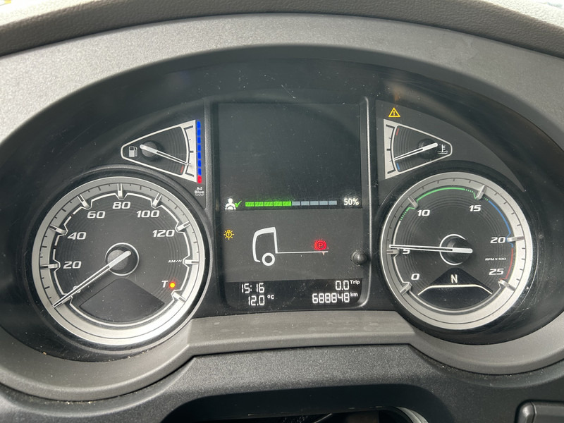 DAF XF 450 FT Space Cab / 688 dkm / MX Brake / APK TUV 05-26 - Tracteur routier: photos 4 DAF XF 450 FT Space Cab / 688 dkm / MX Brake / APK TUV 05-26 - Tracteur routier: photos 4