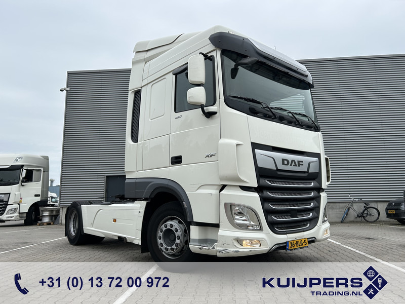 DAF XF 450 FT Space Cab / 691 dkm / MX Brake / APK TUV 03-26 - Tracteur routier: photos 1 DAF XF 450 FT Space Cab / 691 dkm / MX Brake / APK TUV 03-26 - Tracteur routier: photos 1