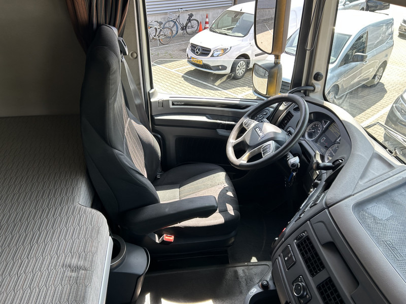 DAF XF 480 FTG Space Cab / 685 dkm / 6x2 / New Tacho / APK TUV 10-25 - Tracteur routier: photos 3 DAF XF 480 FTG Space Cab / 685 dkm / 6x2 / New Tacho / APK TUV 10-25 - Tracteur routier: photos 3