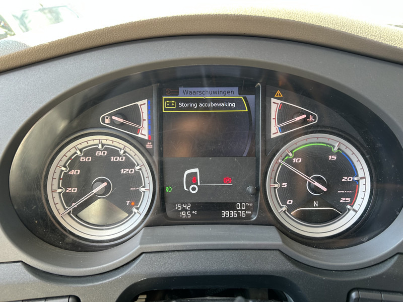 DAF XF 480 FTP Space Cab / 6x2 / Stand Airco / NL Truck - Tracteur routier: photos 4 DAF XF 480 FTP Space Cab / 6x2 / Stand Airco / NL Truck - Tracteur routier: photos 4