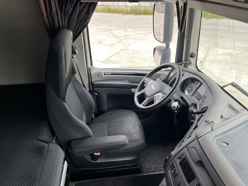DAF XF 480 FTP Space Cab / 6x2 / Stand klima / APK TUV 10-25 - Tracteur routier: photos 3 DAF XF 480 FTP Space Cab / 6x2 / Stand klima / APK TUV 10-25 - Tracteur routier: photos 3