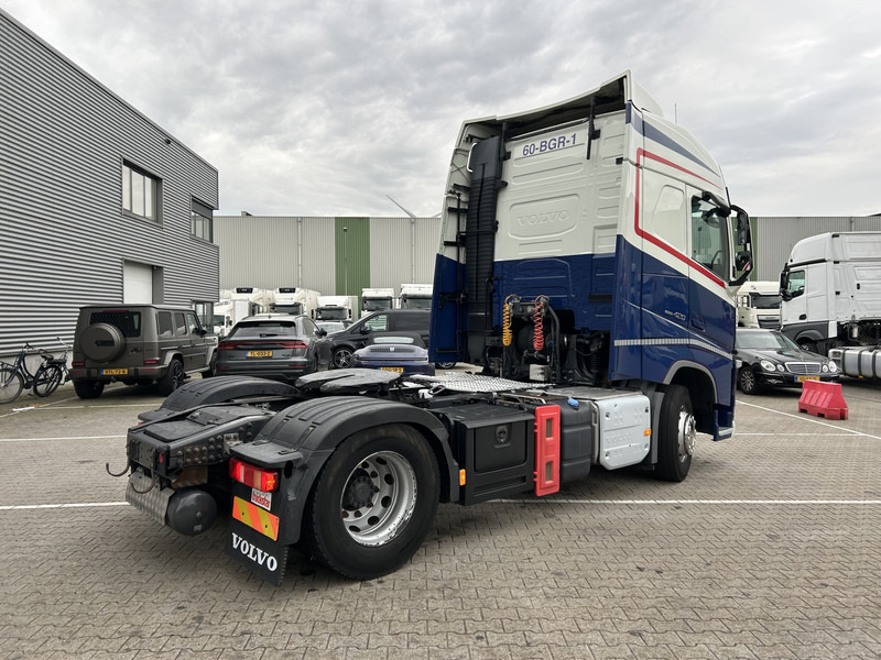 Volvo FH 420 Globetrotter / 842 dkm / VEB+ / Smart Tacho V2 / Dynamic Steering - Tracteur routier: photos 2 Volvo FH 420 Globetrotter / 842 dkm / VEB+ / Smart Tacho V2 / Dynamic Steering - Tracteur routier: photos 2