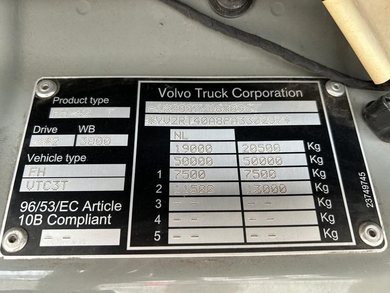 Tracteur routier Volvo FH 500 Globetrotter XL / VEB+ / 2 Tanks / New Tacho V2 / APK TUV 07-26: photos 13