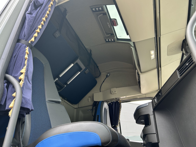 Tracteur routier Volvo FH 500 Globetrotter XL / VEB+ / 2 Tanks / New Tacho V2 / APK TUV 07-26: photos 8