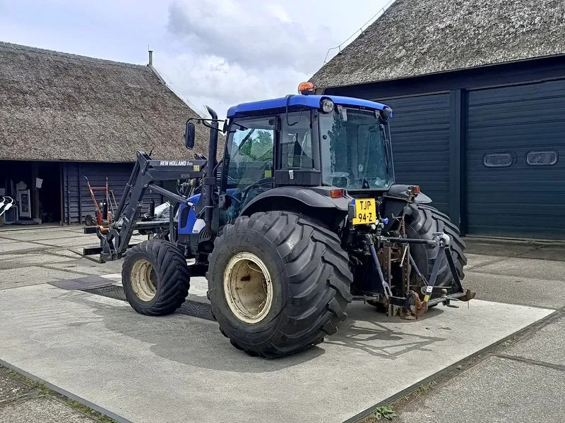 New Holland TN60DA TN60D met voorlader 520TL en vork - Tracteur agricole: photos 4 New Holland TN60DA TN60D met voorlader 520TL en vork - Tracteur agricole: photos 4