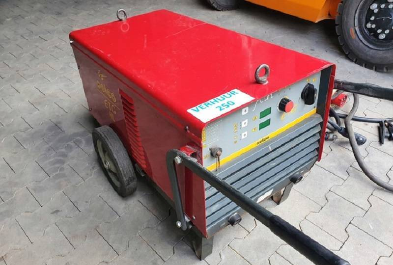 SELCO ETG 602, - Equipement de soudage: photos 1 SELCO ETG 602, - Equipement de soudage: photos 1