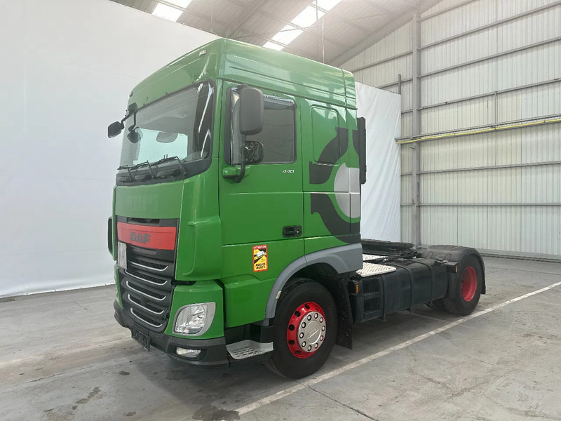 DAF XF 106.440 SPACECAB /ADR /INTARDER - Tracteur routier: photos 1 DAF XF 106.440 SPACECAB /ADR /INTARDER - Tracteur routier: photos 1