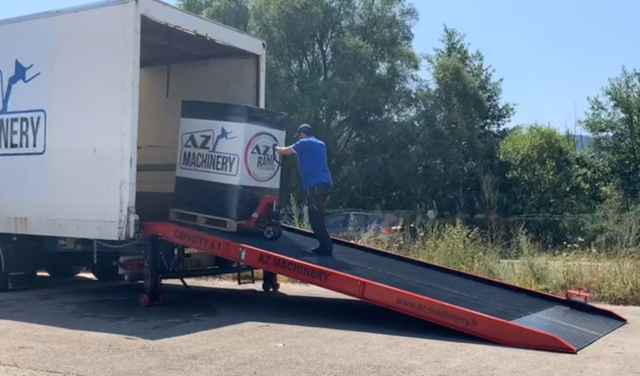 Rampe de chargement neuf AZ RAMP PRIME XS-6 mobile loading ramp: photos 15 Rampe de chargement neuf AZ RAMP PRIME XS-6 mobile loading ramp: photos 15