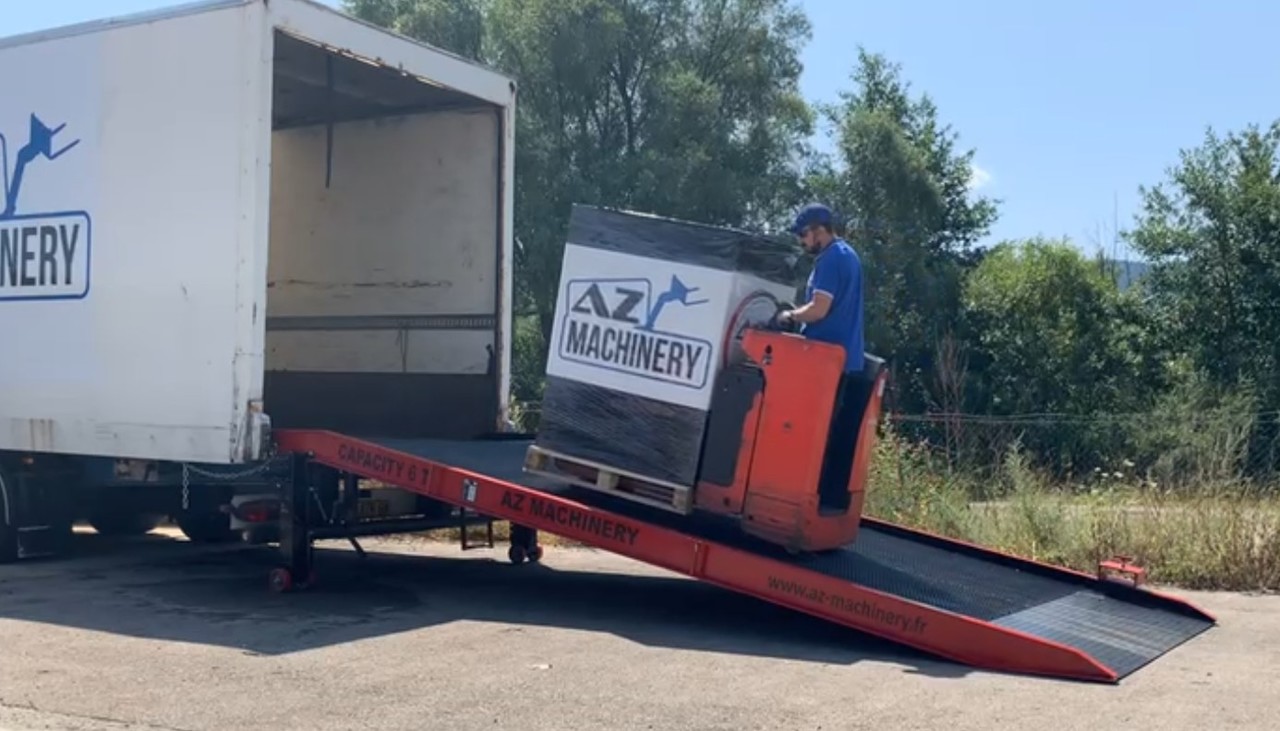 Rampe de chargement neuf AZ RAMP PRIME XS-6 mobile loading ramp: photos 13 Rampe de chargement neuf AZ RAMP PRIME XS-6 mobile loading ramp: photos 13
