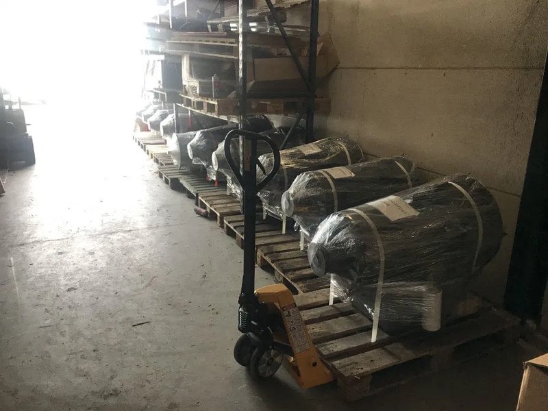 Volvo PT1563 22688 - Boîte de vitesse pour Tombereau articulé: photos 5 Volvo PT1563 22688 - Boîte de vitesse pour Tombereau articulé: photos 5