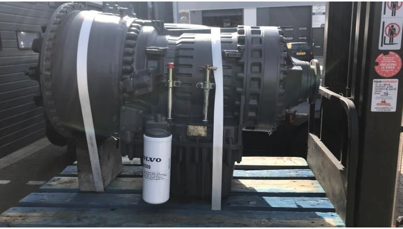 Volvo PT1860 22517, 22546 - Boîte de vitesse et pièces pour Tombereau articulé: photos 1 Volvo PT1860 22517, 22546 - Boîte de vitesse et pièces pour Tombereau articulé: photos 1