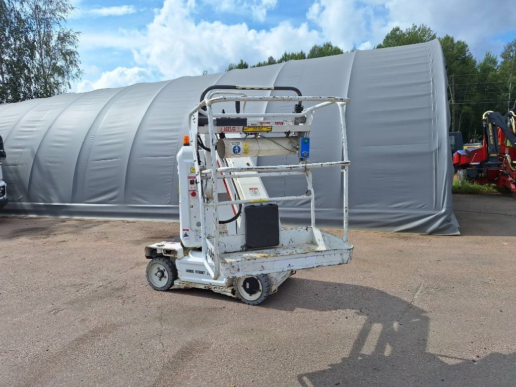 Haulotte Star 10 - Nacelle à mât vertical: photos 4 Haulotte Star 10 - Nacelle à mât vertical: photos 4