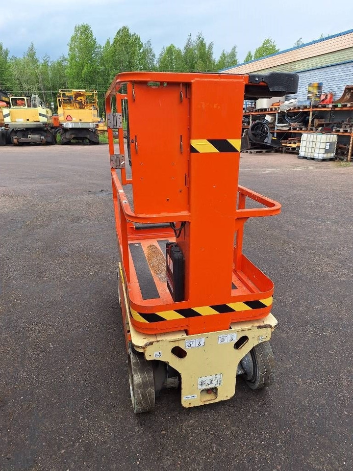 JLG 1230 ES - Nacelle ciseaux: photos 5 JLG 1230 ES - Nacelle ciseaux: photos 5