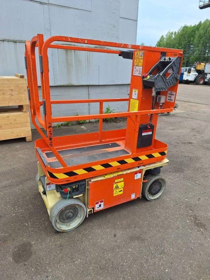 JLG 1230 ES - Nacelle ciseaux: photos 2 JLG 1230 ES - Nacelle ciseaux: photos 2