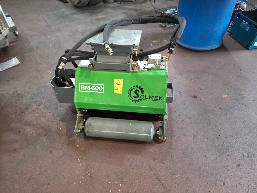 Solmek Bm-600 - Cisaille de démolition: photos 1 Solmek Bm-600 - Cisaille de démolition: photos 1
