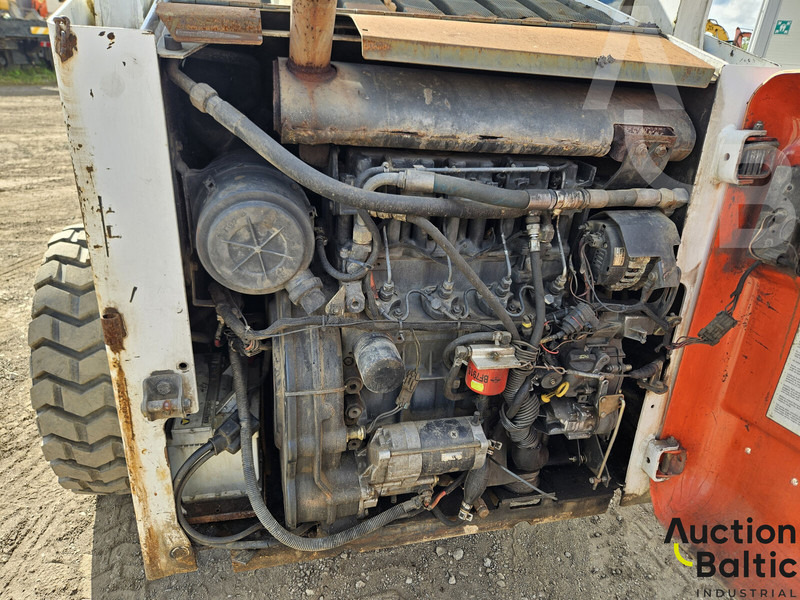 Mini chargeuse Bobcat 873: photos 12 Mini chargeuse Bobcat 873: photos 12