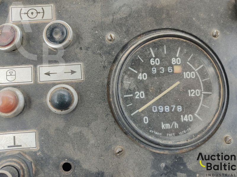 Niveleuse Brianskij Arsenal GS-14.02: photos 7 Niveleuse Brianskij Arsenal GS-14.02: photos 7