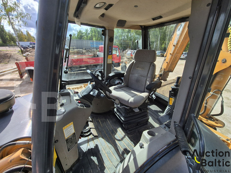 Case 695 SR-4 PS - Tractopelle: photos 5 Case 695 SR-4 PS - Tractopelle: photos 5