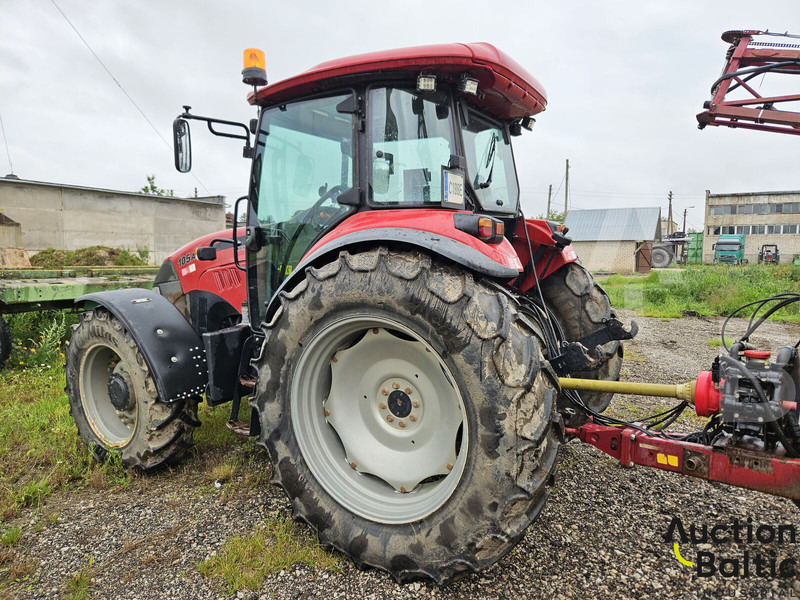 Case IH Farmall 105 A - Tracteur agricole: photos 3 Case IH Farmall 105 A - Tracteur agricole: photos 3