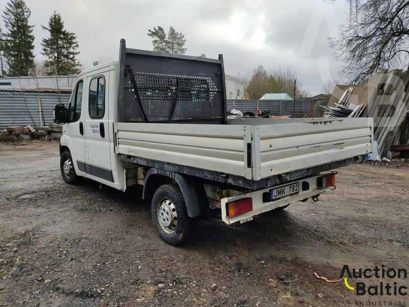 Fiat Ducato - Utilitaire plateau: photos 3 Fiat Ducato - Utilitaire plateau: photos 3