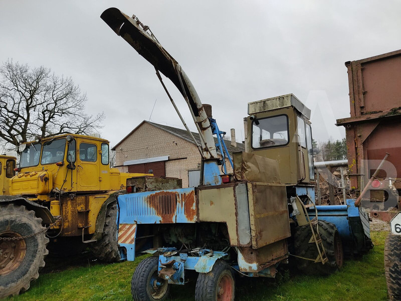 Fortschritt E 281 - Ensileuse: photos 2 Fortschritt E 281 - Ensileuse: photos 2