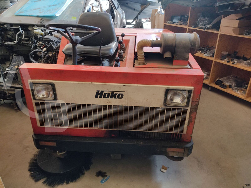 Hako Jonas 1500 - Balayeuse de voirie: photos 3 Hako Jonas 1500 - Balayeuse de voirie: photos 3