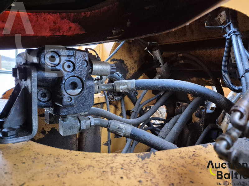 Chargeuse sur pneus Hyundai HL 757-9 A: photos 19 Chargeuse sur pneus Hyundai HL 757-9 A: photos 19