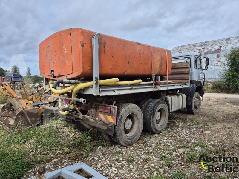 Iveco 260-34 - Camion citerne: photos 4 Iveco 260-34 - Camion citerne: photos 4