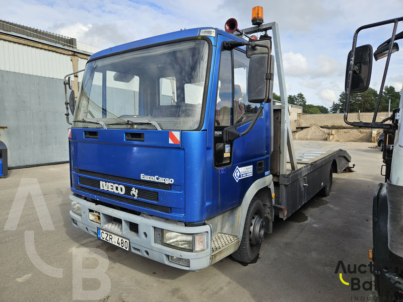 Iveco 75E14 - Remorqueuse: photos 1 Iveco 75E14 - Remorqueuse: photos 1