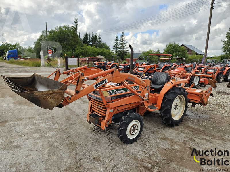 Kubota L1-R22 - Tracteur agricole: photos 1 Kubota L1-R22 - Tracteur agricole: photos 1