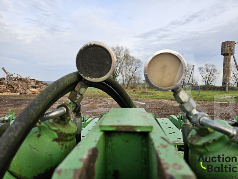 Laumetris DPL-4 - Décompacteur: photos 5 Laumetris DPL-4 - Décompacteur: photos 5