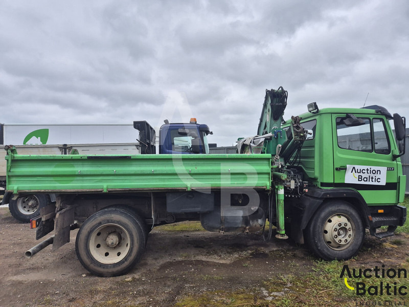 Mercedes-Benz 1117K - Camion benne, Camion grue: photos 5 Mercedes-Benz 1117K - Camion benne, Camion grue: photos 5
