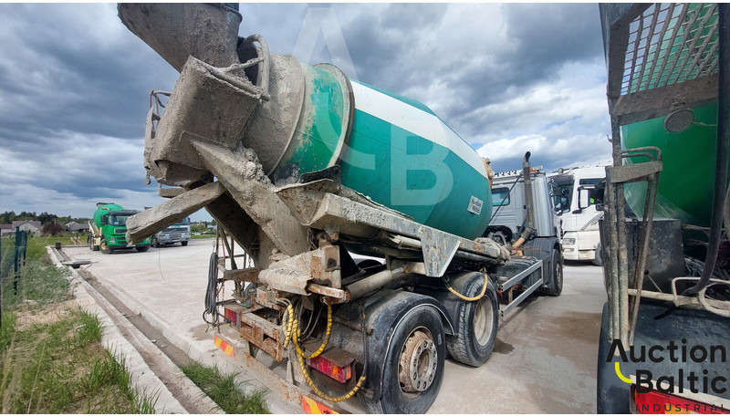 Scania P 94 GB - Camion malaxeur: photos 3 Scania P 94 GB - Camion malaxeur: photos 3