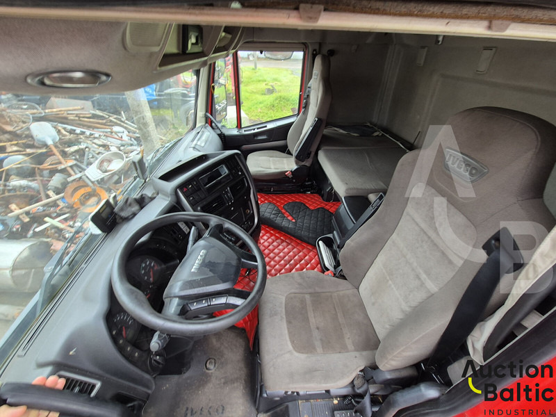 Iveco AS 440 T/P - Tracteur routier: photos 5 Iveco AS 440 T/P - Tracteur routier: photos 5